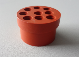 图1-豆奶视频在线观看豆奶视频APP官网机所处理的军工连接器底座样品