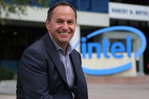 【豆奶视频在线观看】英特尔现任CEO鲍勃·斯旺